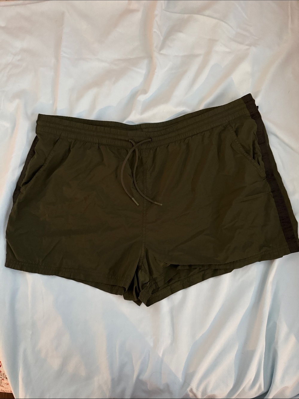 Athleta Expedition Short in Olive Green